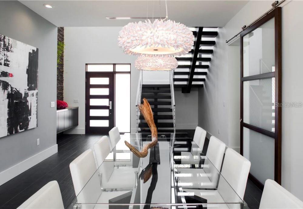 Listing photo id 13 for 356 Bayview Drive Ne