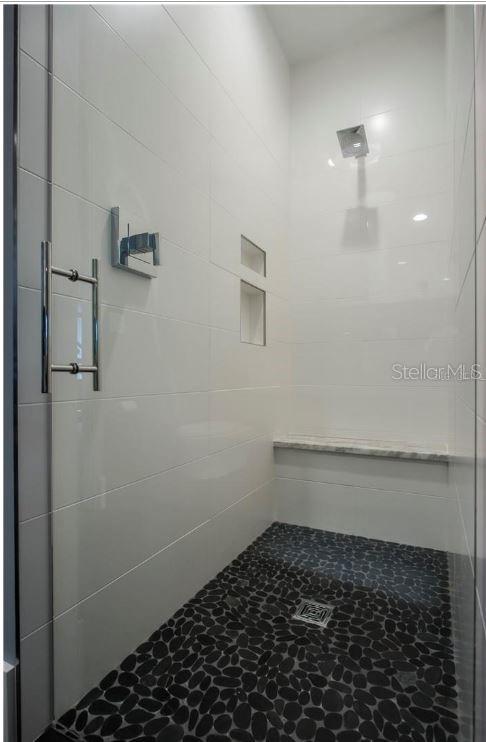 Listing photo id 24 for 356 Bayview Drive Ne