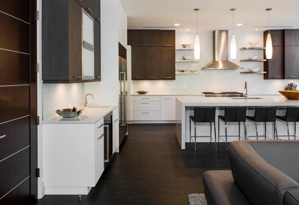 Listing photo id 7 for 356 Bayview Drive Ne