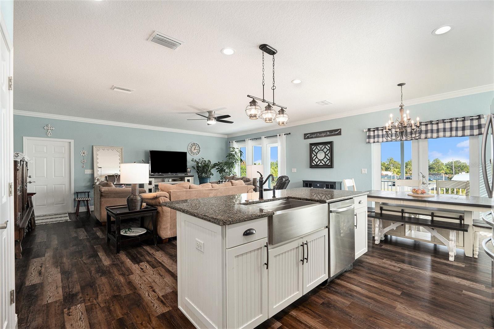 Image 7 of 28 For 3392 Fernleaf Drive