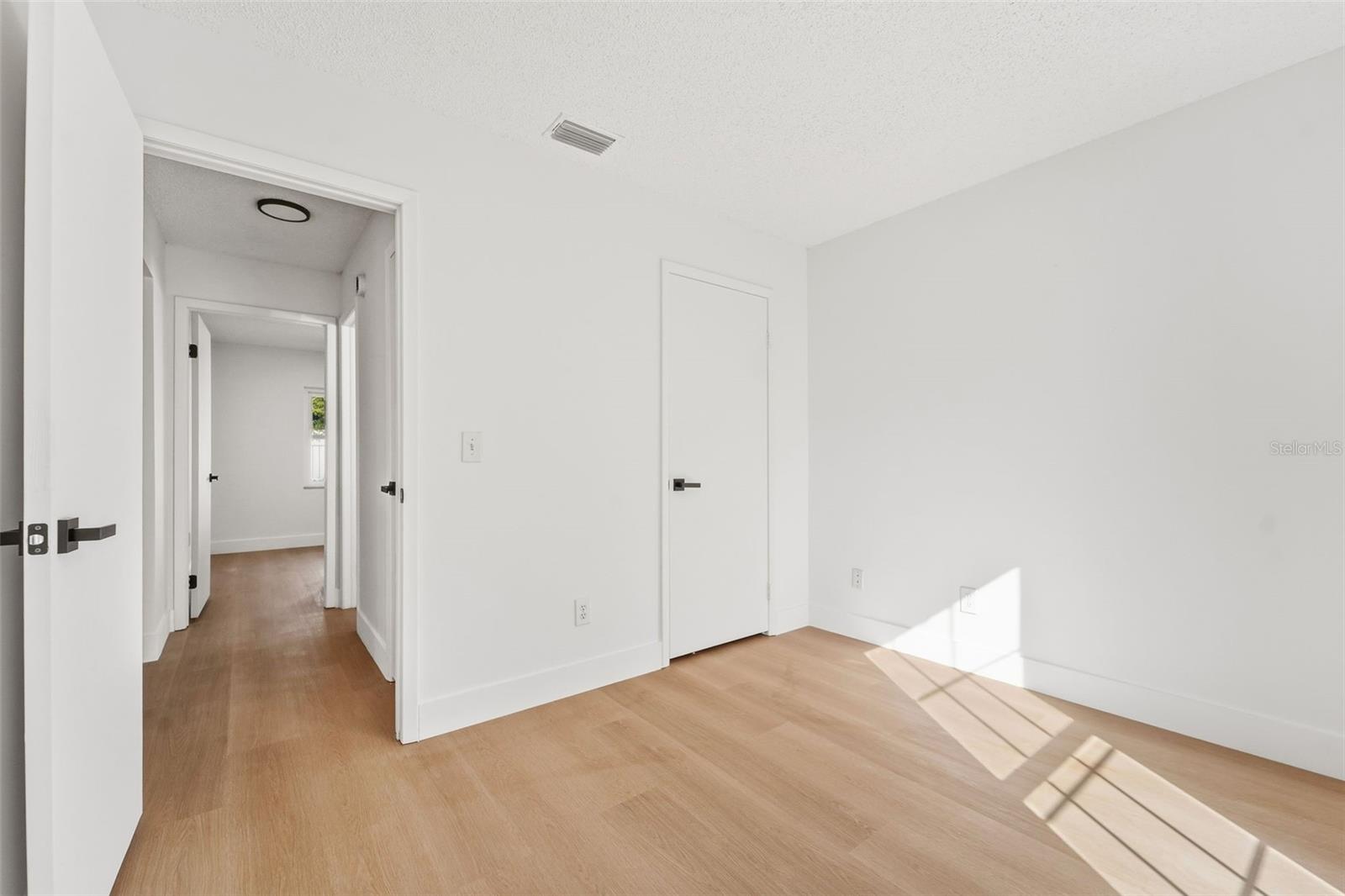 Image 16 of 23 For 1006 Pleasant Pine Court