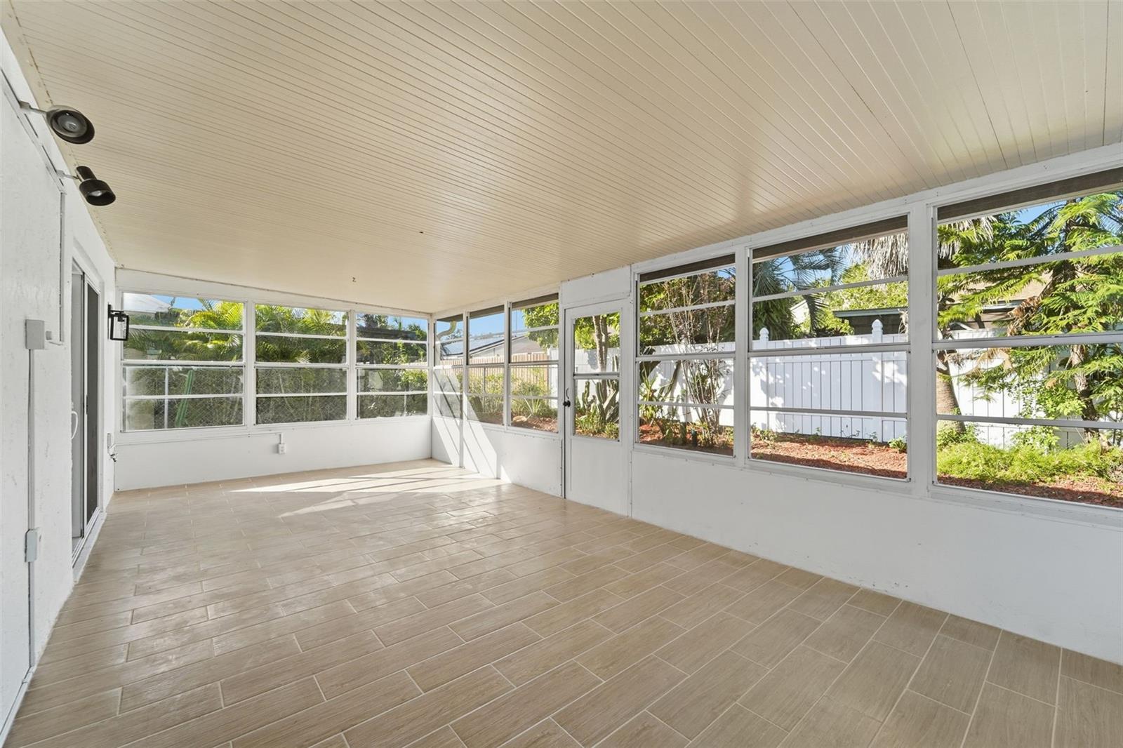 Image 22 of 23 For 1006 Pleasant Pine Court