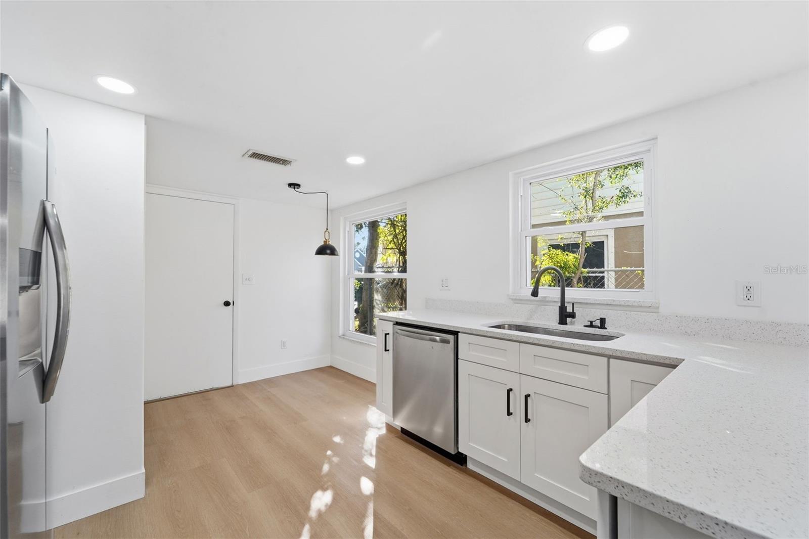 Image 6 of 23 For 1006 Pleasant Pine Court