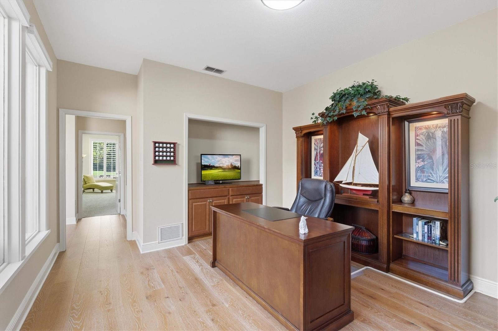 Image 33 of 56 For 1100 Muirfield Court