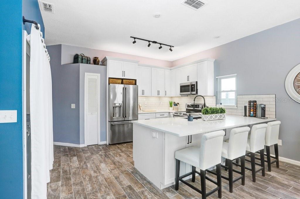 Image 10 of 29 For 2027 Darlington Oak Drive