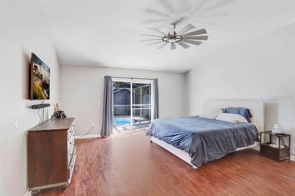 Image 13 of 29 For 2027 Darlington Oak Drive