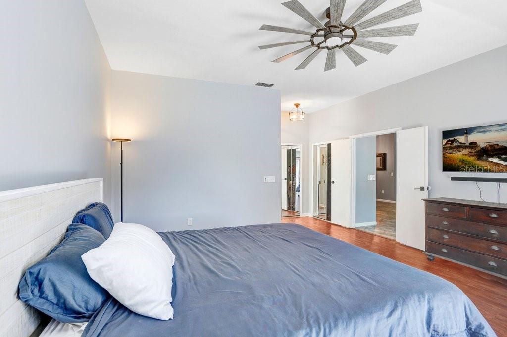 Image 14 of 29 For 2027 Darlington Oak Drive