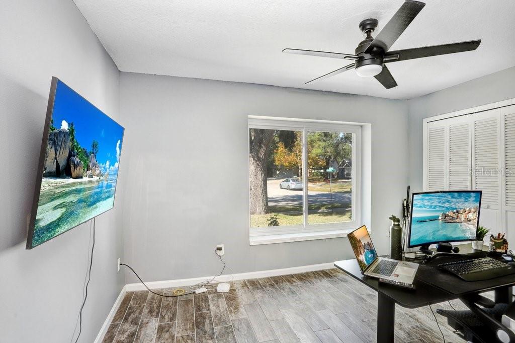 Image 19 of 29 For 2027 Darlington Oak Drive