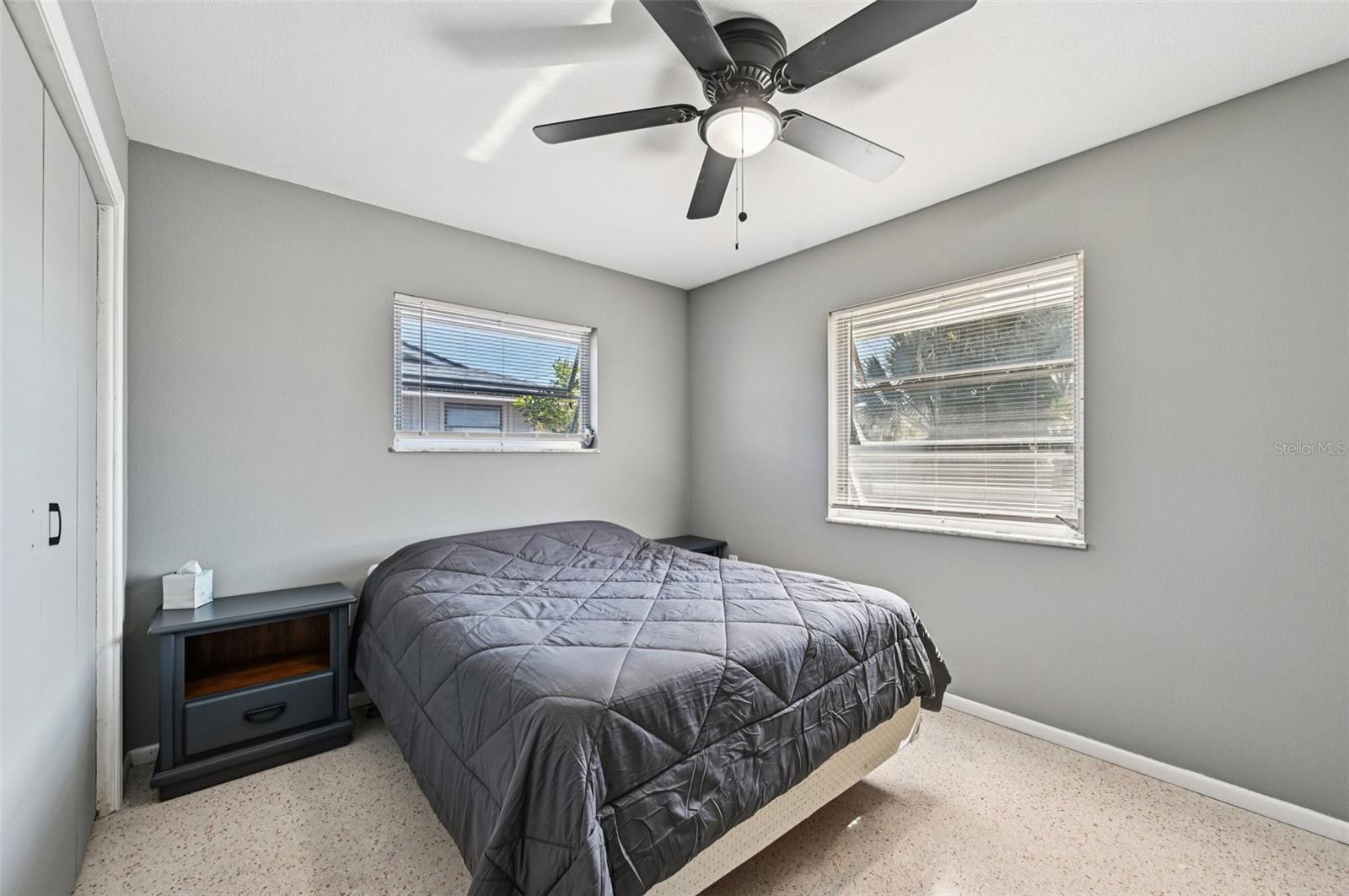 Image 17 of 48 For 722 Tam O Shanter Avenue