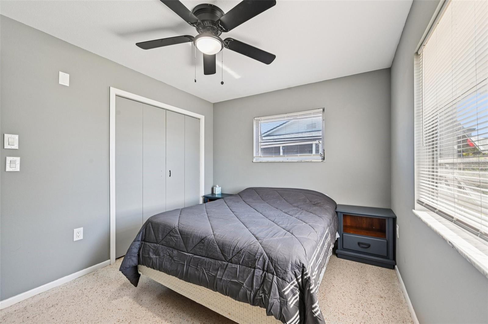 Image 18 of 48 For 722 Tam O Shanter Avenue