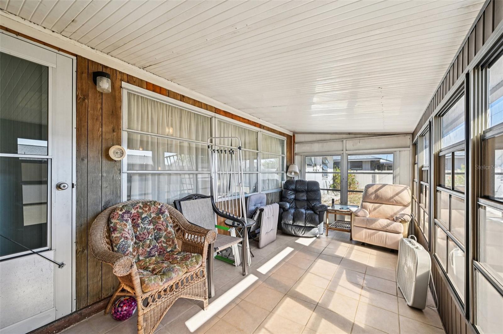 Image 21 of 48 For 722 Tam O Shanter Avenue