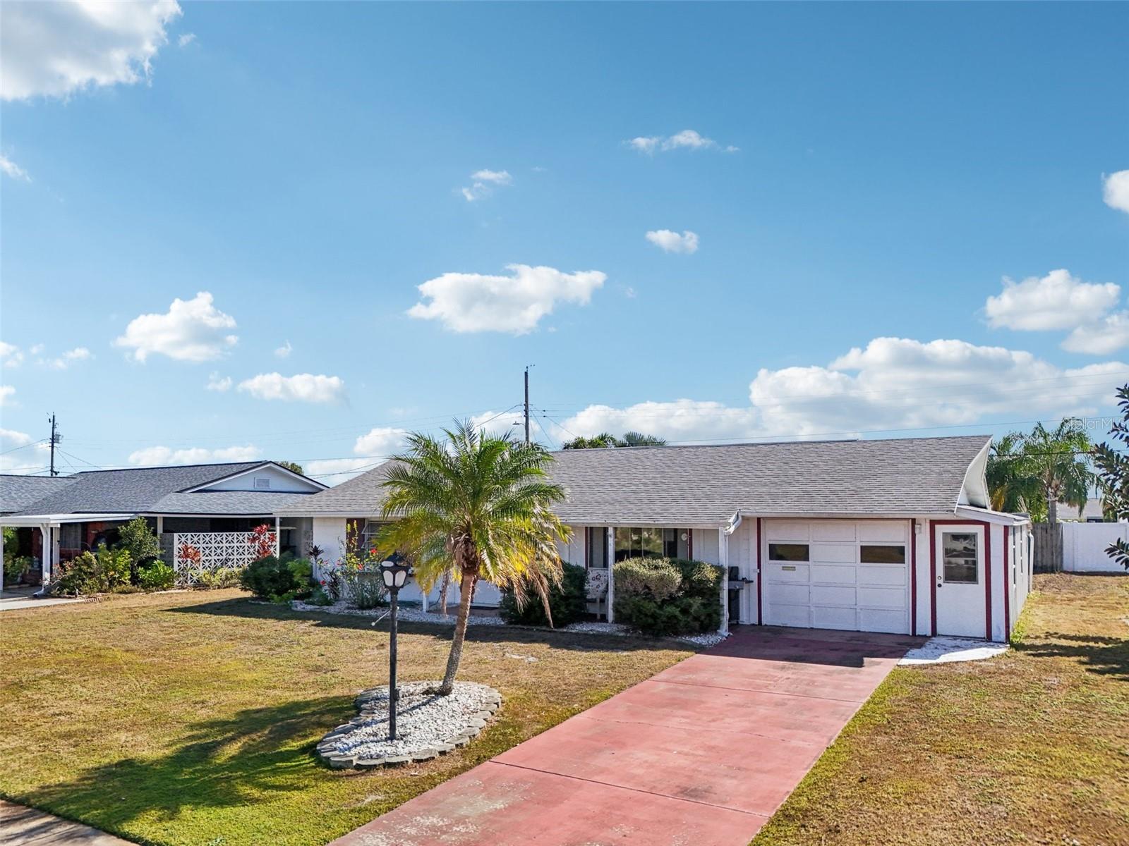 Image 27 of 48 For 722 Tam O Shanter Avenue