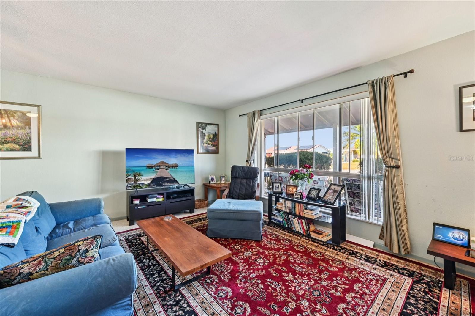 Image 3 of 48 For 722 Tam O Shanter Avenue