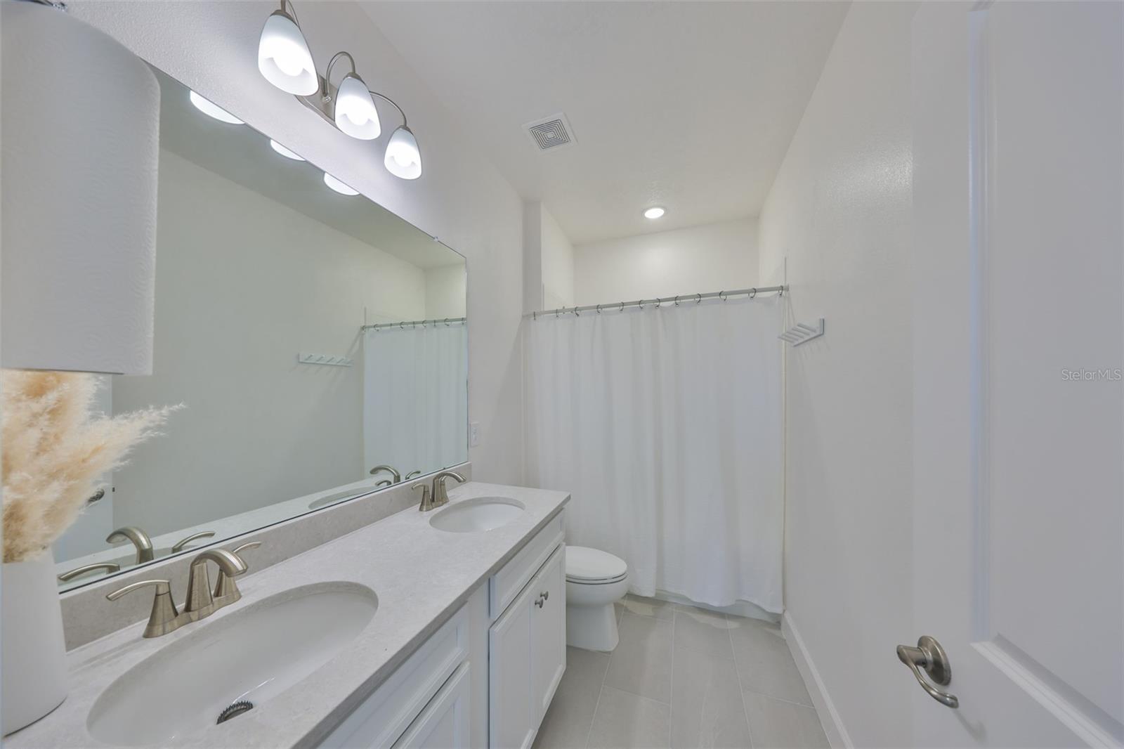 Image 22 of 47 For 5232 Wishing Arch Drive