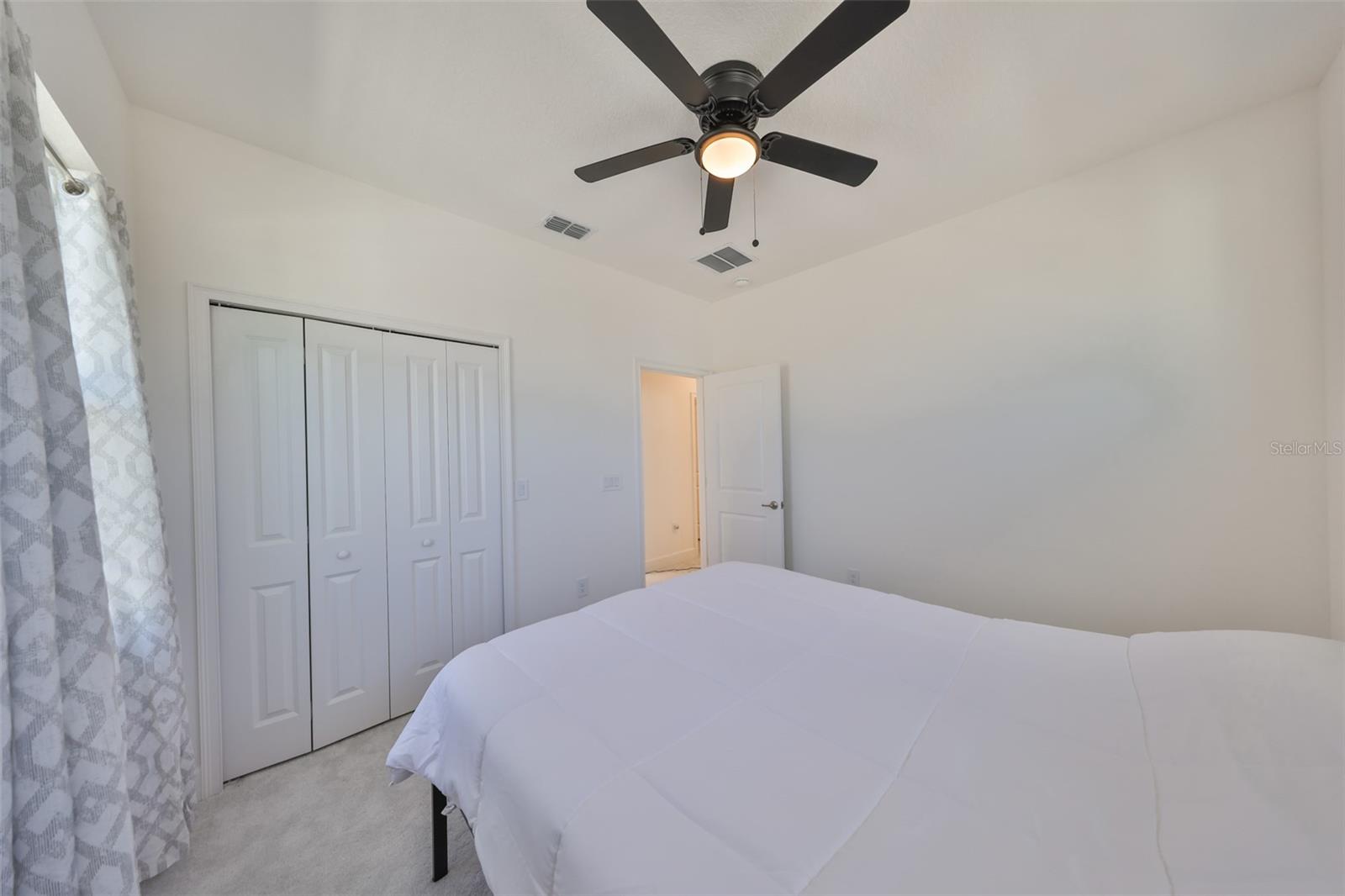 Image 28 of 47 For 5232 Wishing Arch Drive