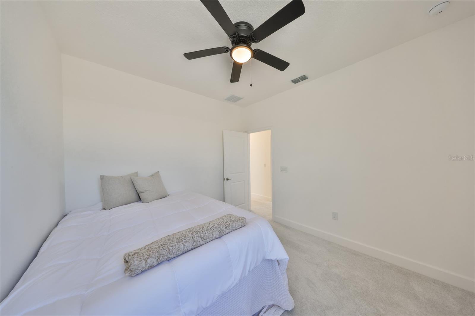 Image 29 of 47 For 5232 Wishing Arch Drive