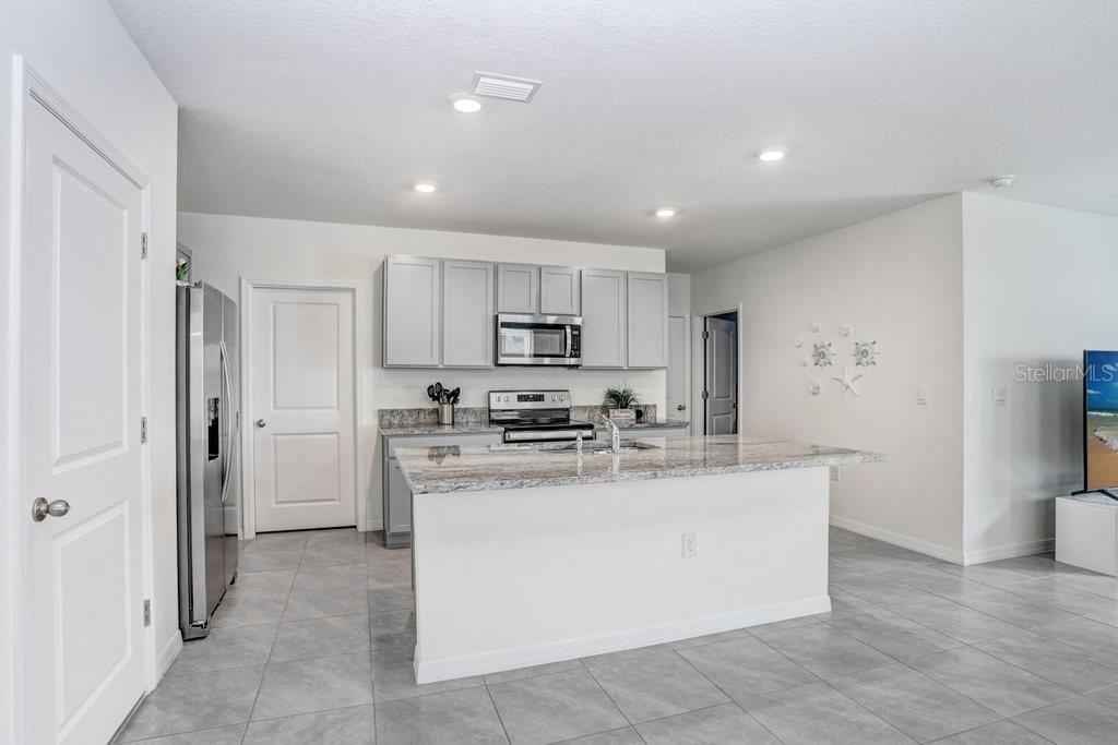 Image 16 of 45 For 9319 Forge Breeze Loop