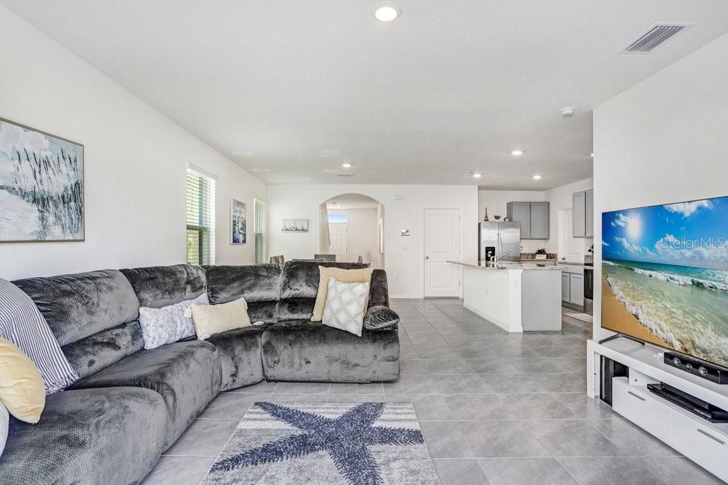 Image 25 of 45 For 9319 Forge Breeze Loop