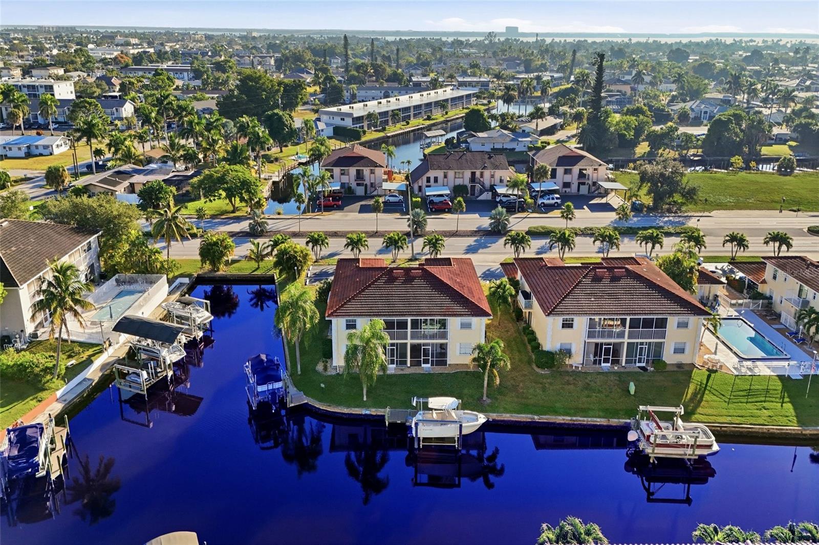 Image 34 of 39 For 5102 Coronado Parkway 2