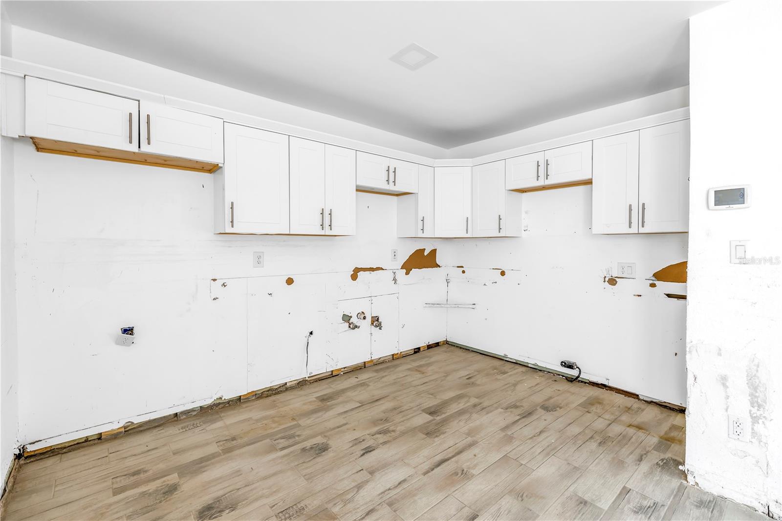 Image 13 of 28 For 18319 Sunset Boulevard