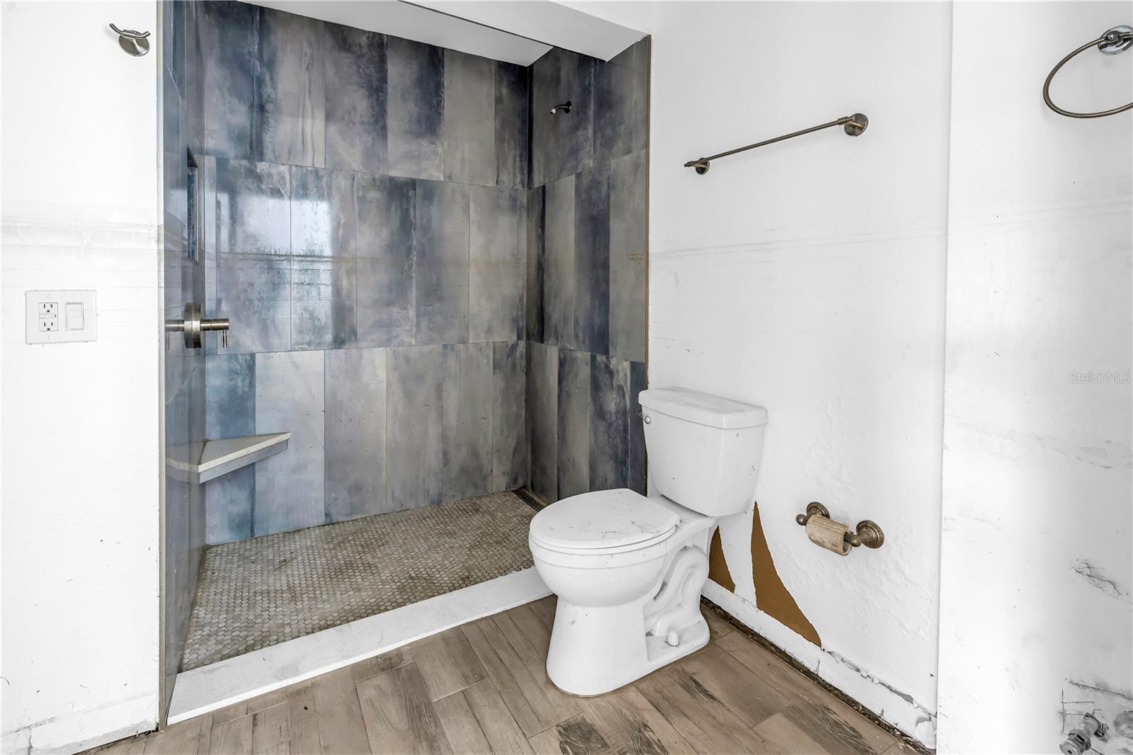 Image 19 of 28 For 18319 Sunset Boulevard