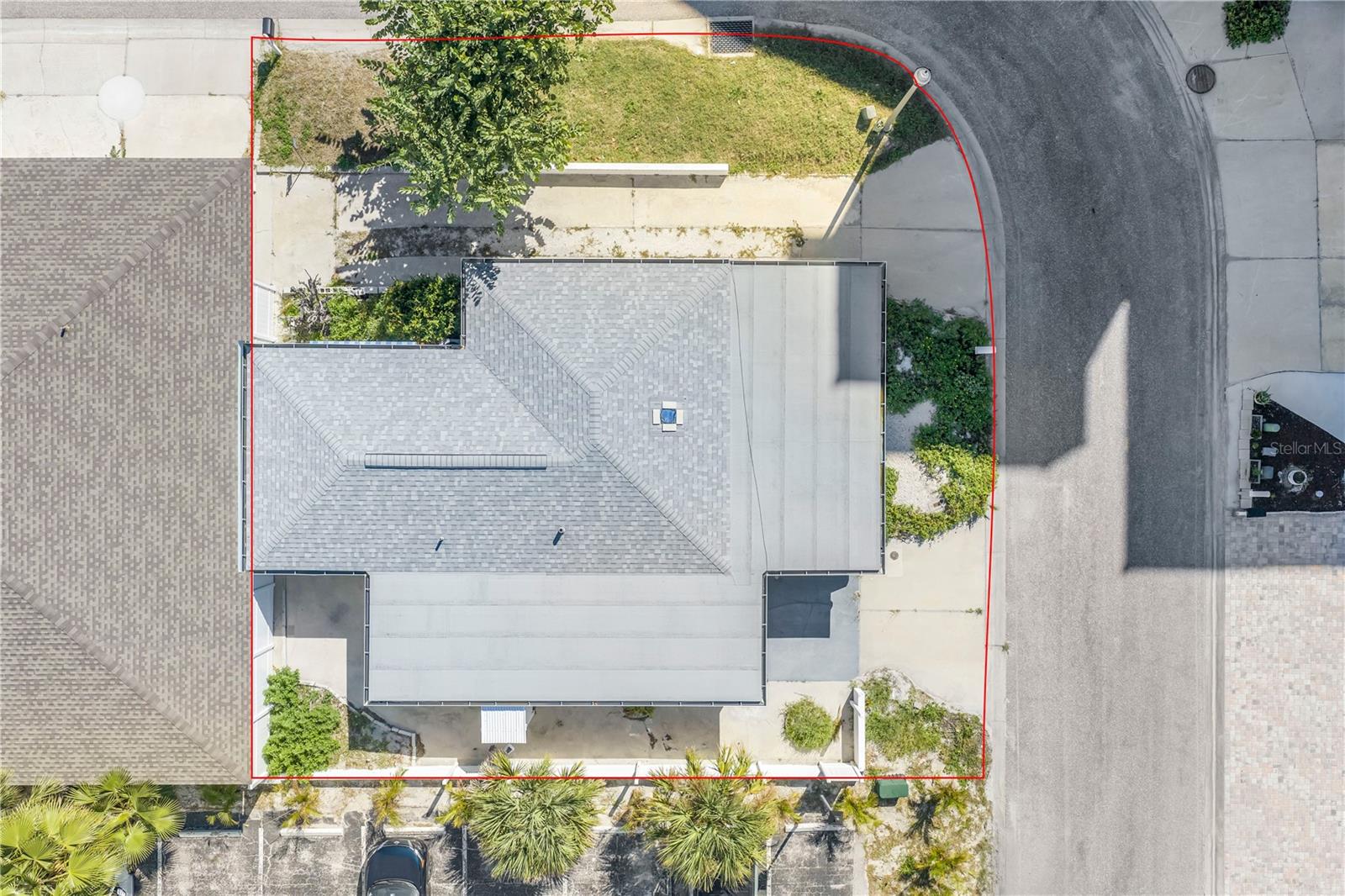 Image 21 of 28 For 18319 Sunset Boulevard