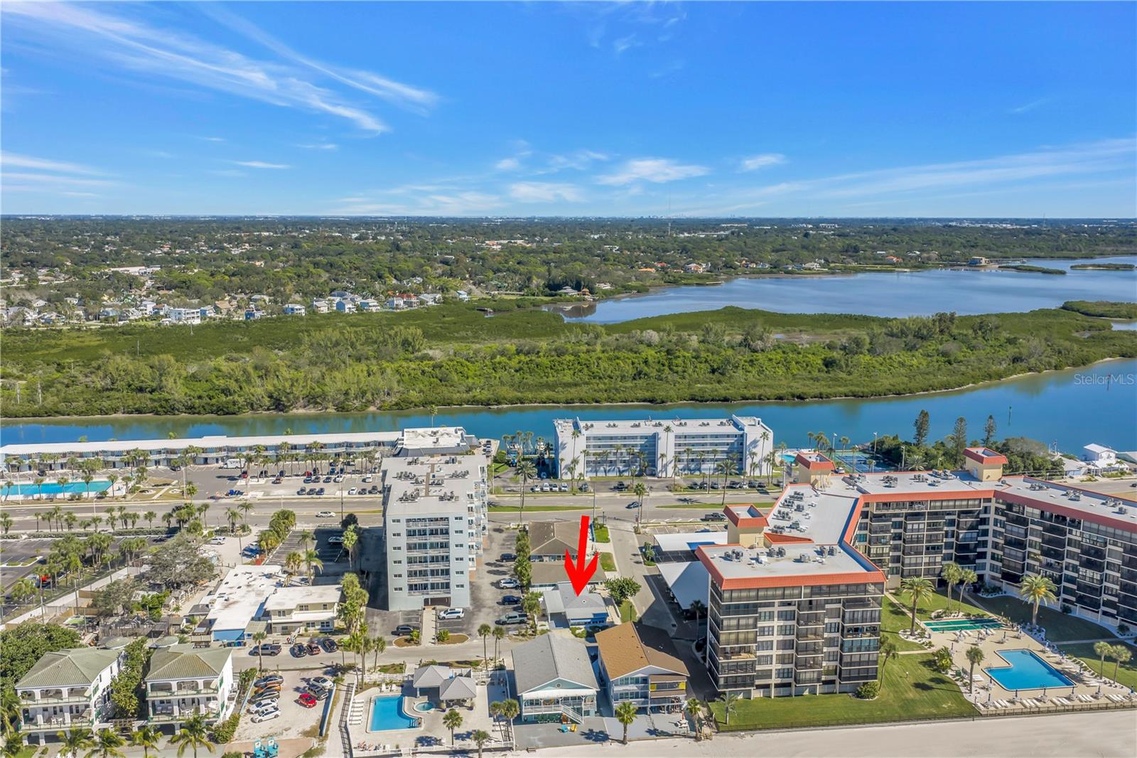 Image 27 of 28 For 18319 Sunset Boulevard