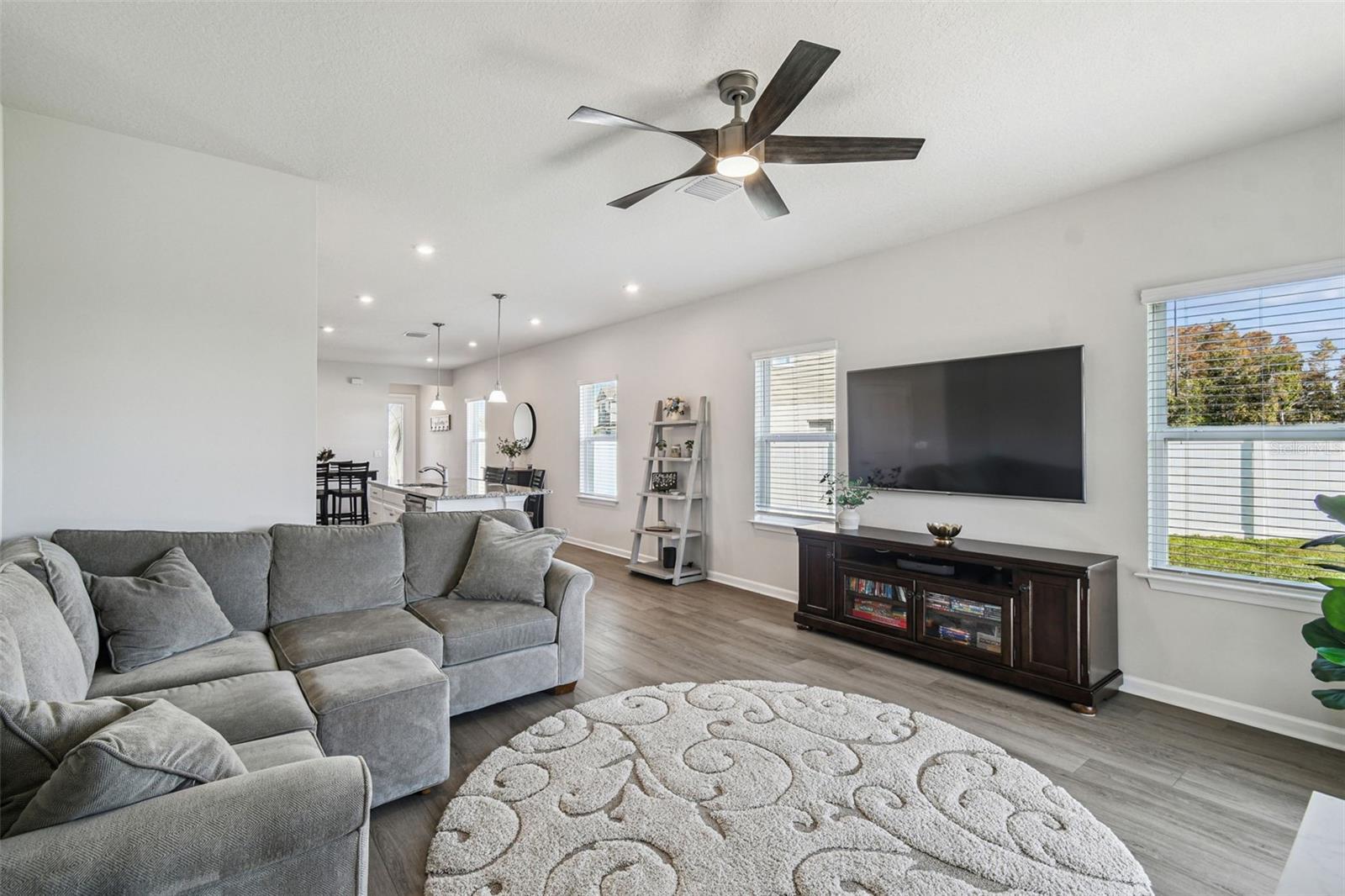 Image 22 of 70 For 11866 Bristol Bridge Road