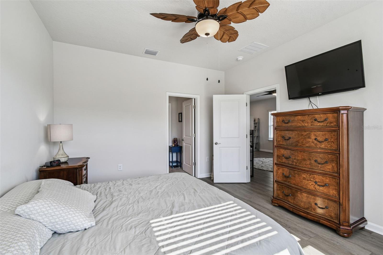 Image 27 of 70 For 11866 Bristol Bridge Road