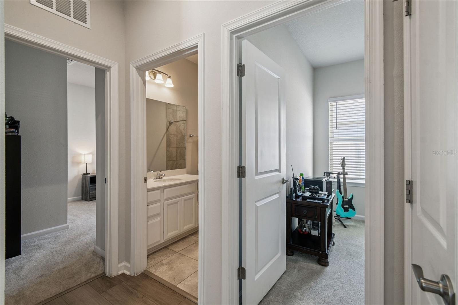 Image 36 of 70 For 11866 Bristol Bridge Road