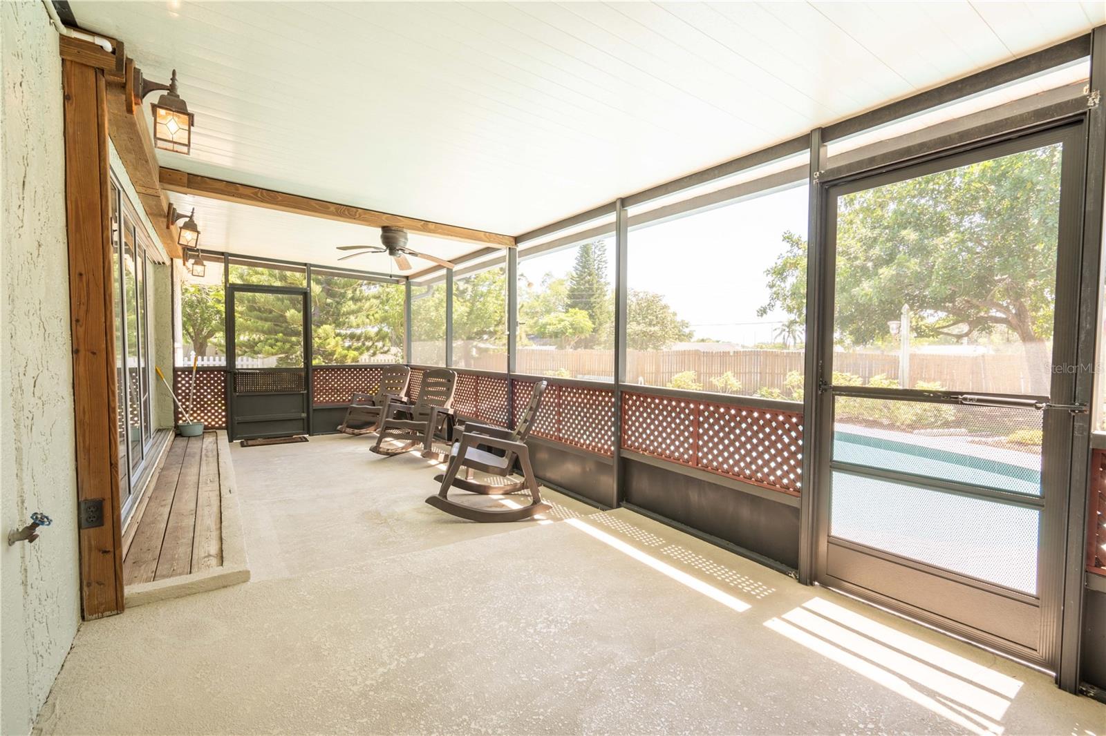 Image 37 of 51 For 11438 126th Terrace