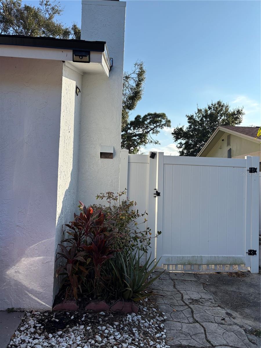 Image 23 of 39 For 6164 97th Terrace N