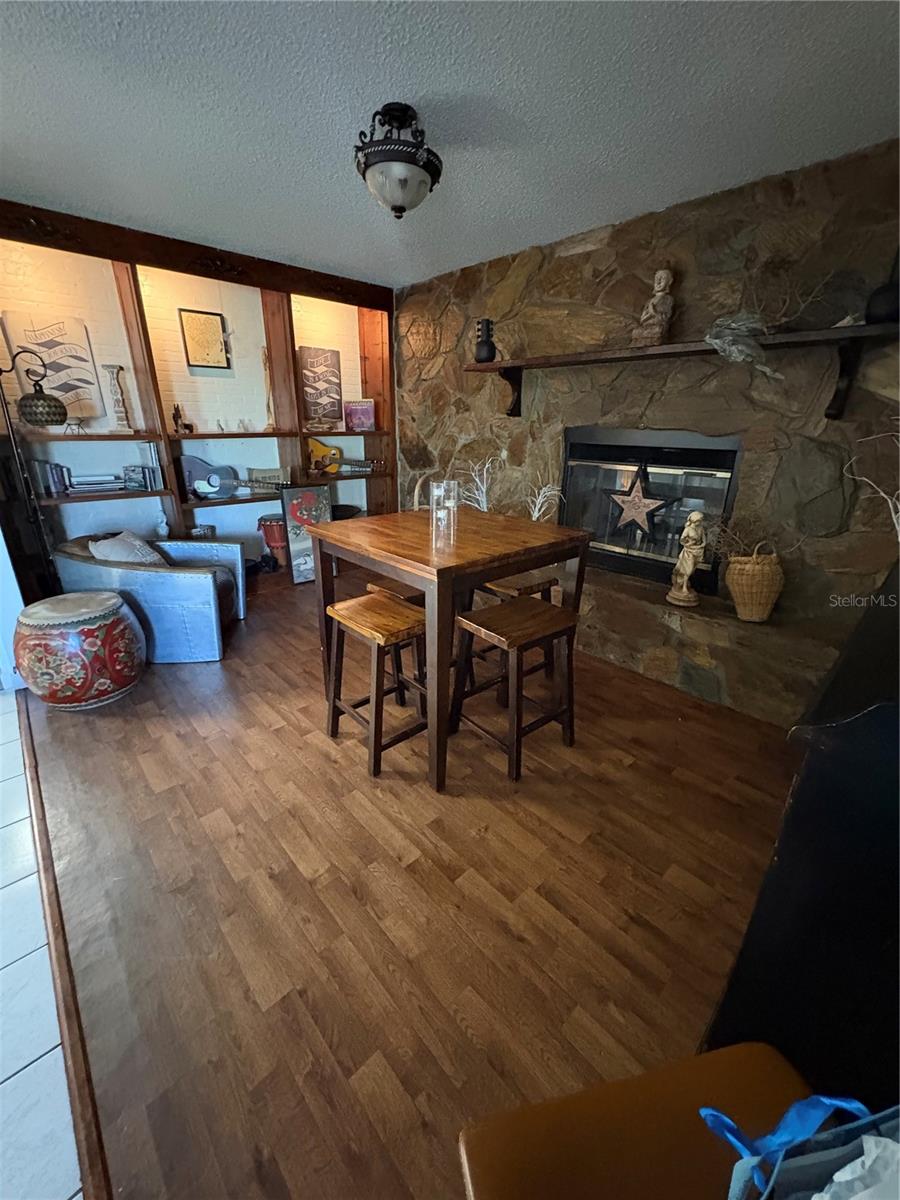 Image 6 of 39 For 6164 97th Terrace N