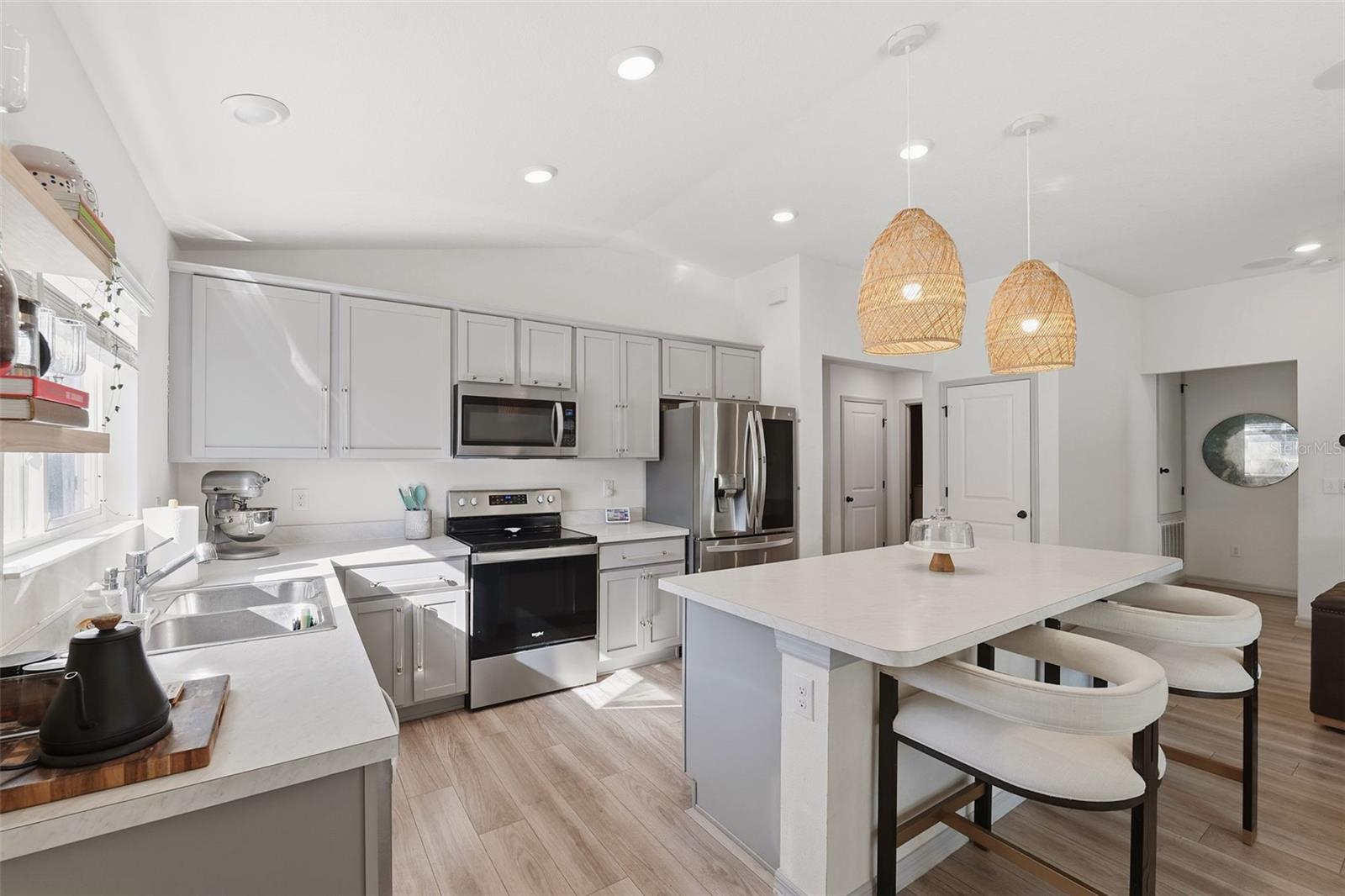 Image 2 of 27 For 12566 Achasta Boulevard