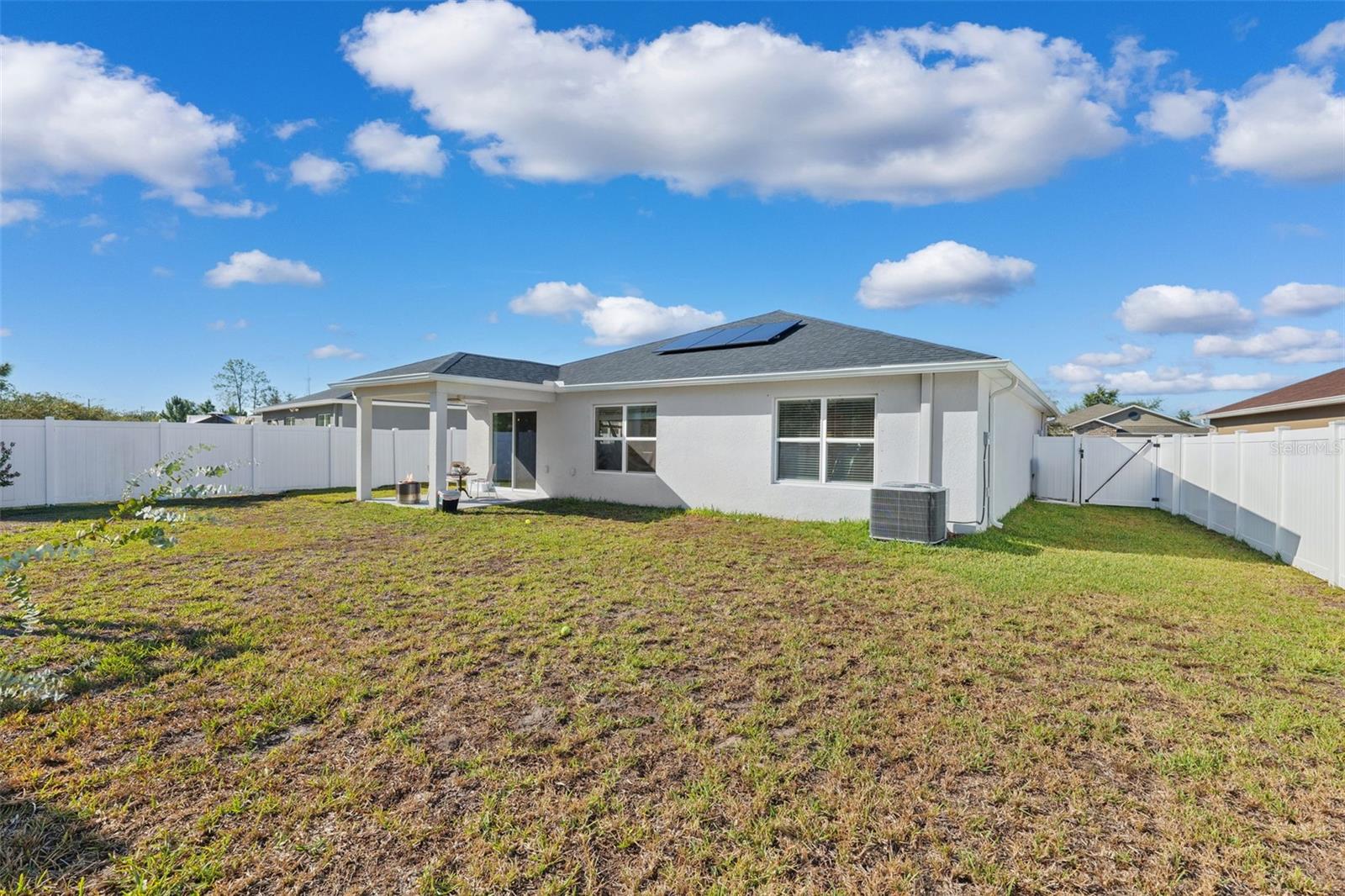 Image 23 of 27 For 12566 Achasta Boulevard