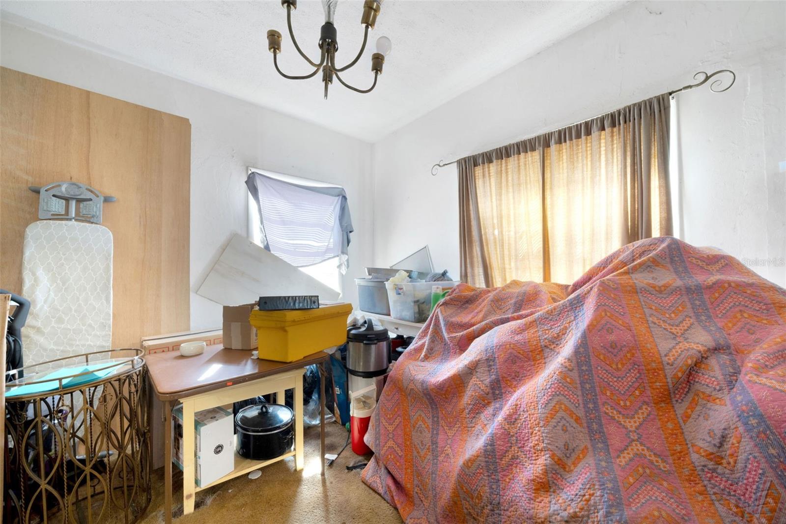 Image 11 of 34 For 2555 Queen St S