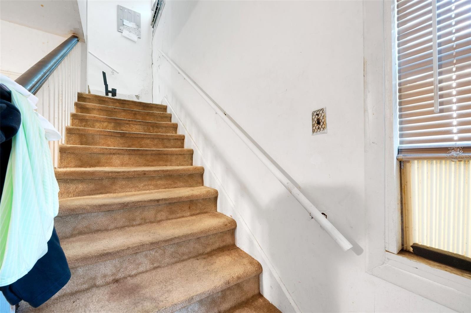 Image 15 of 34 For 2555 Queen St S