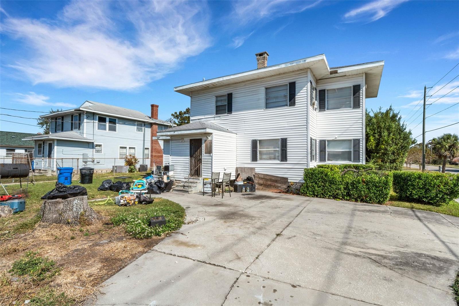 Image 5 of 34 For 2555 Queen St S