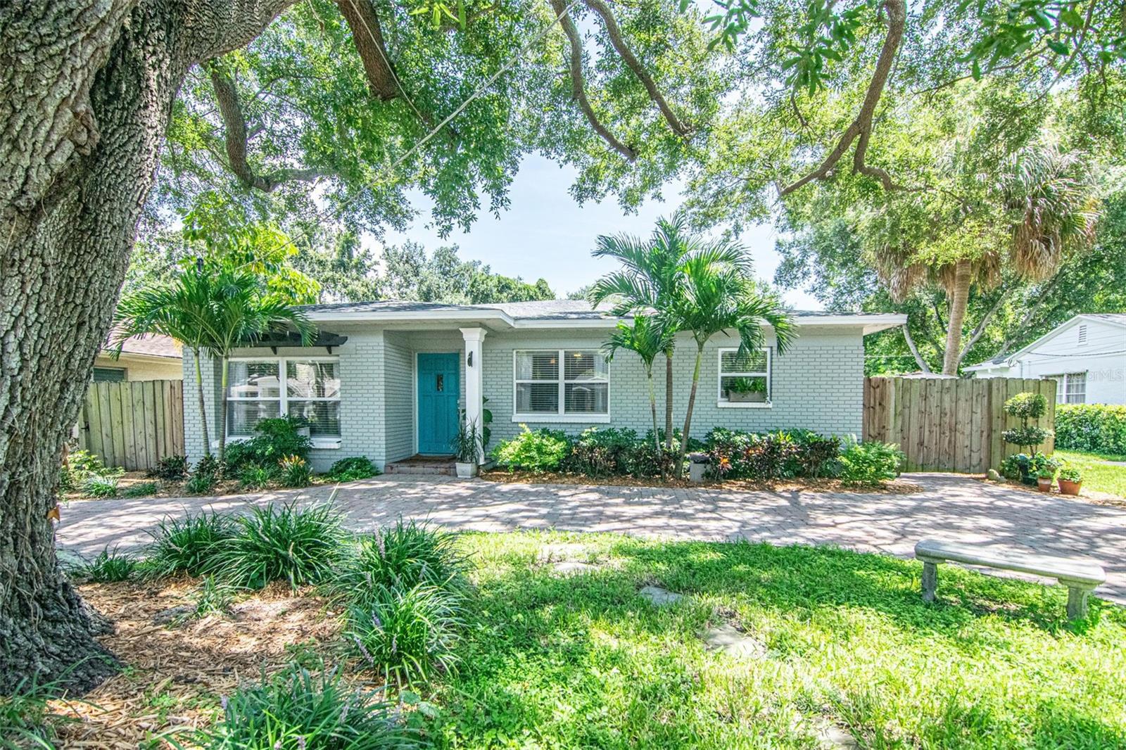 Image 4 of 32 For 2618 Toronto Avenue