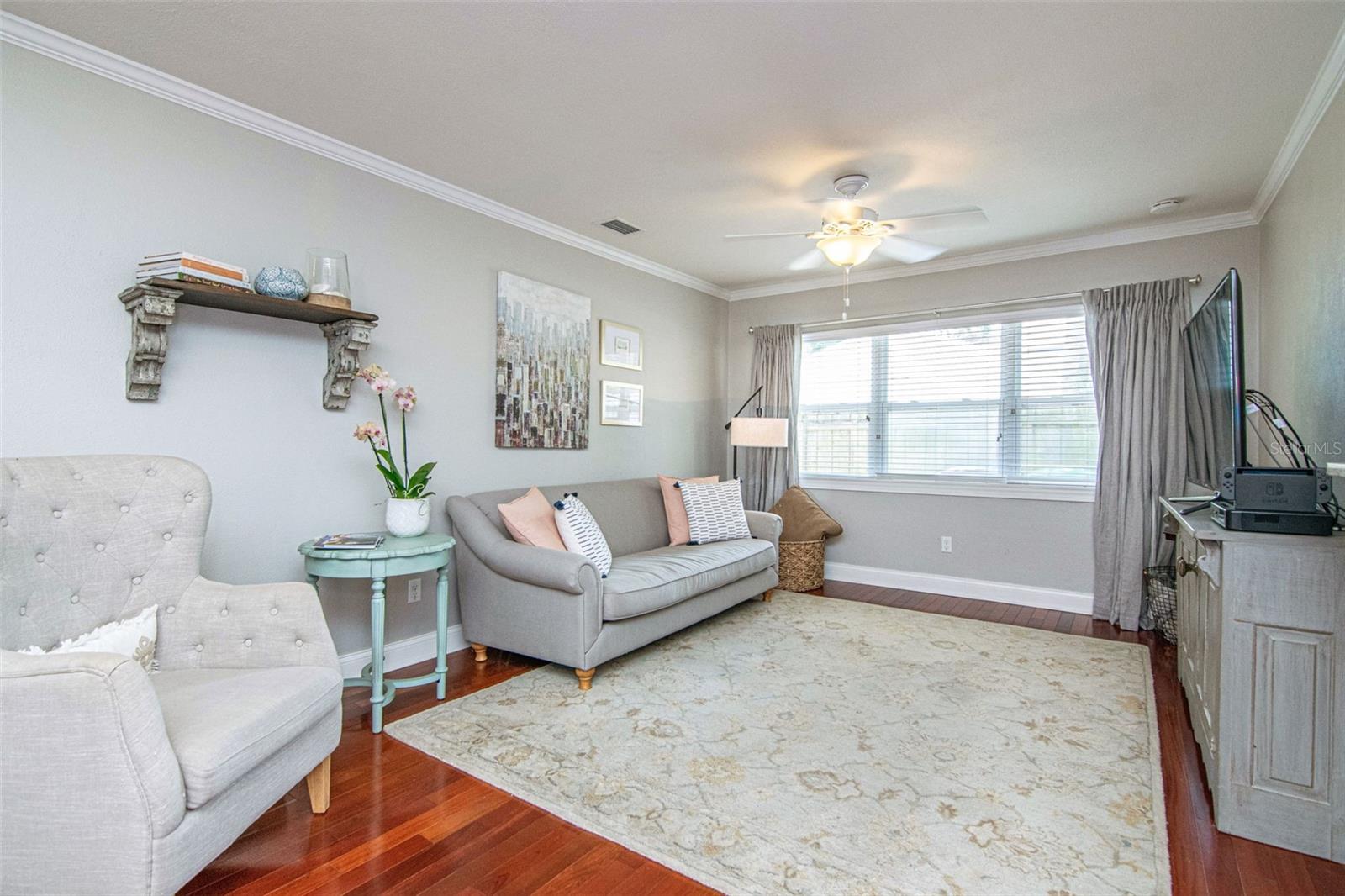 Image 5 of 32 For 2618 Toronto Avenue