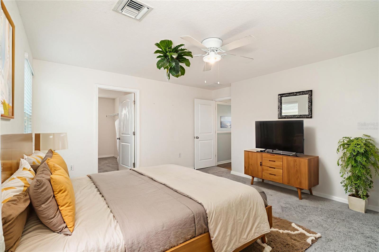 Image 12 of 35 For 335 Gris Sky Lane