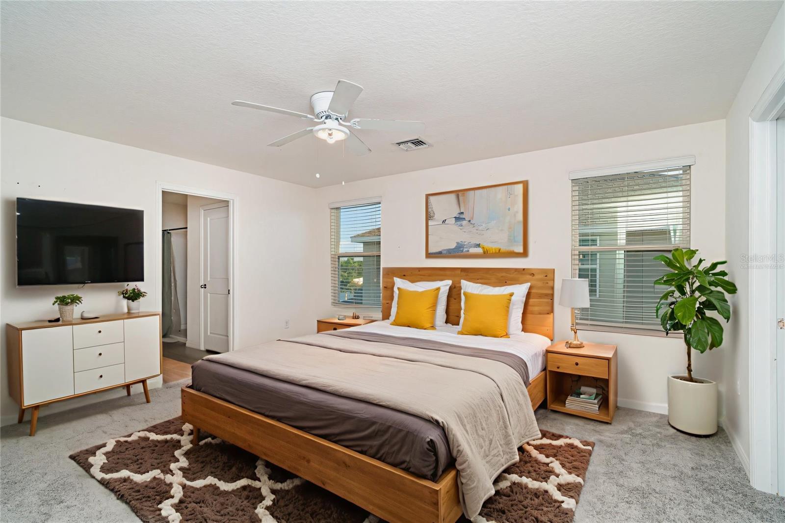 Image 16 of 35 For 335 Gris Sky Lane