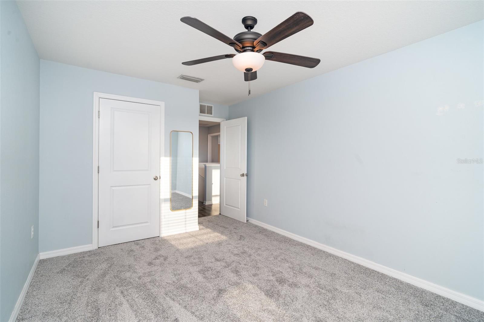 Image 18 of 35 For 335 Gris Sky Lane