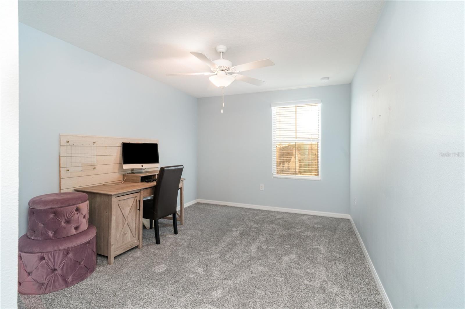 Image 23 of 35 For 335 Gris Sky Lane