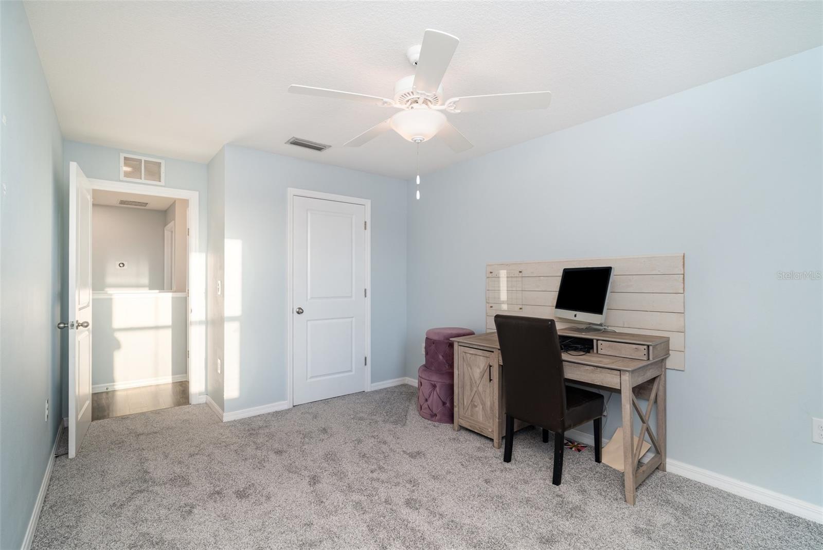 Image 24 of 35 For 335 Gris Sky Lane