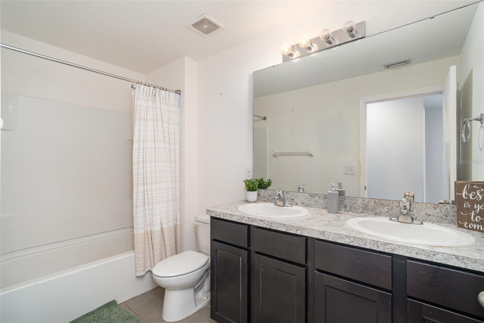 Image 25 of 35 For 335 Gris Sky Lane