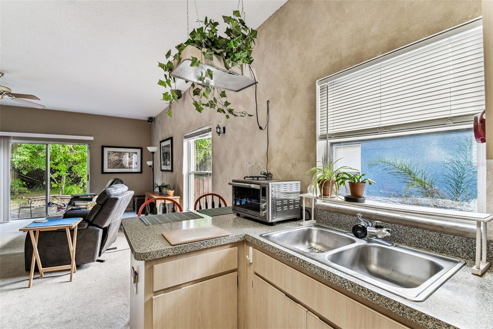 Image 12 of 29 For 8127 Packwood Avenue