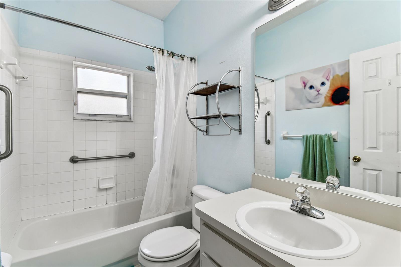 Image 22 of 29 For 8127 Packwood Avenue