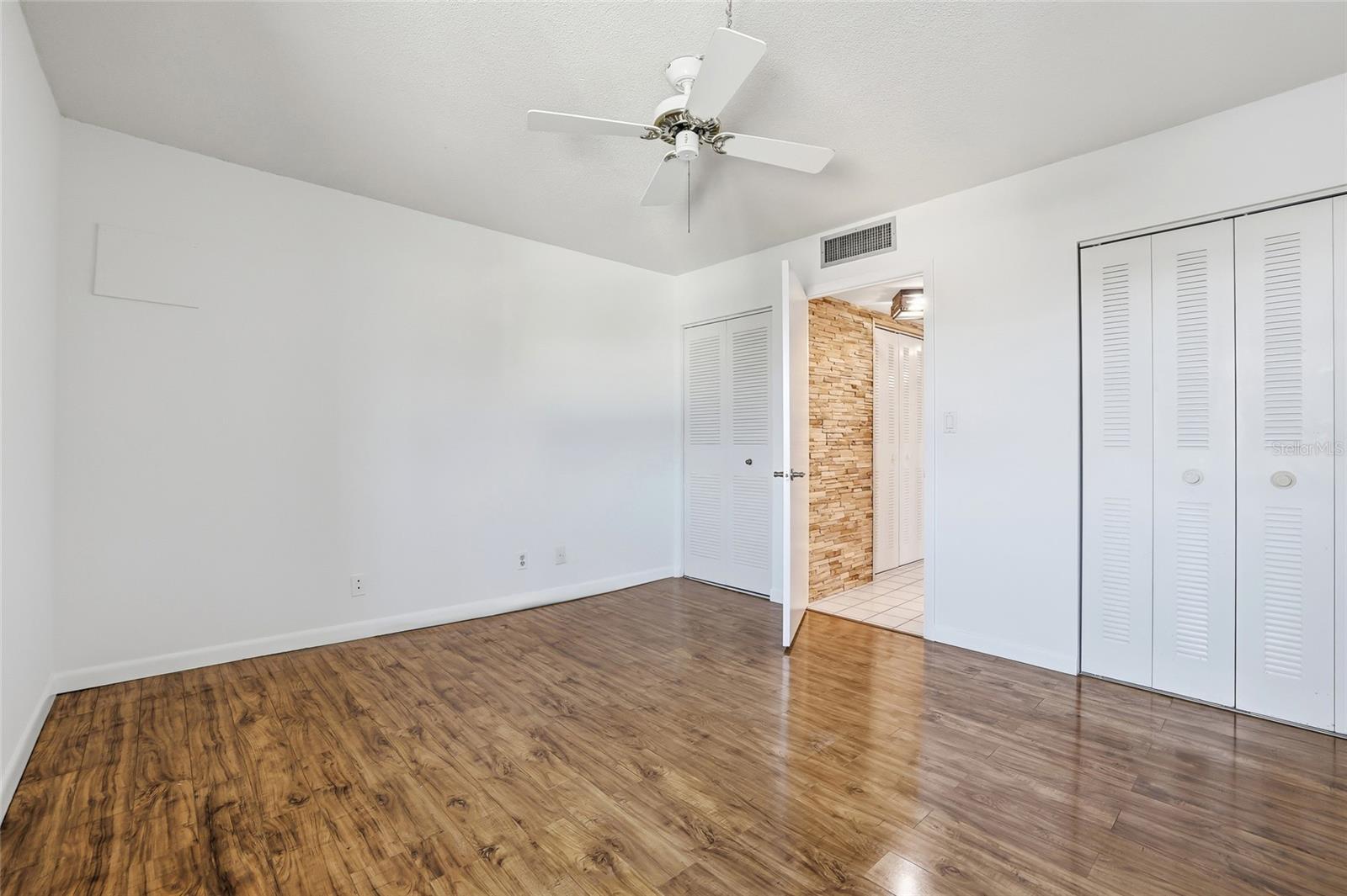 Image 12 of 32 For 420 64th Avenue 307