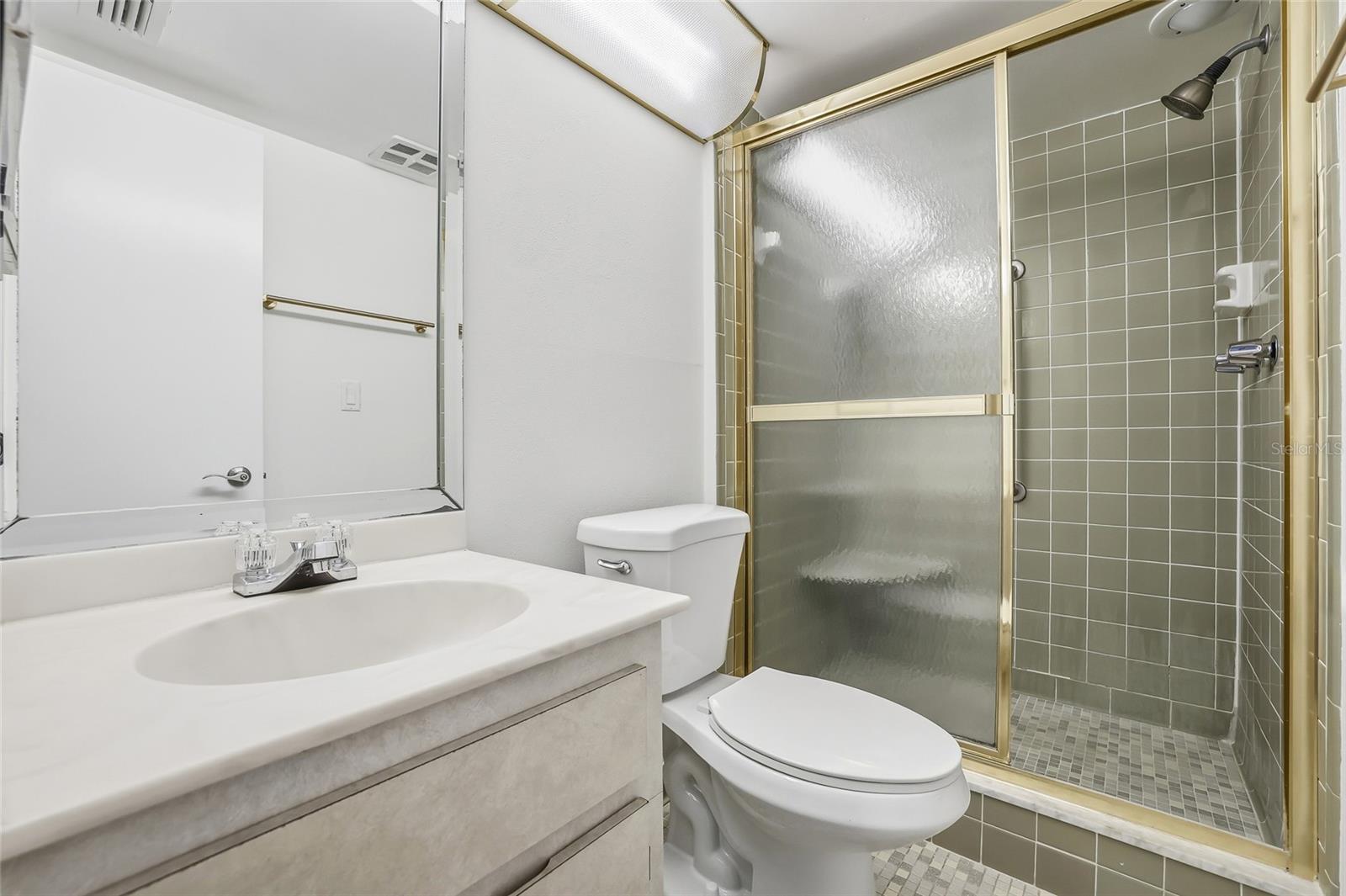 Image 15 of 32 For 420 64th Avenue 307